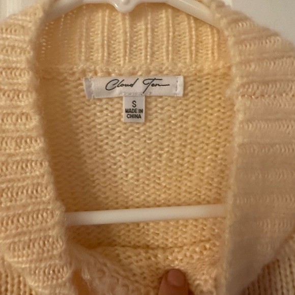 Cloud Ten Sweater - Picture 3 of 4